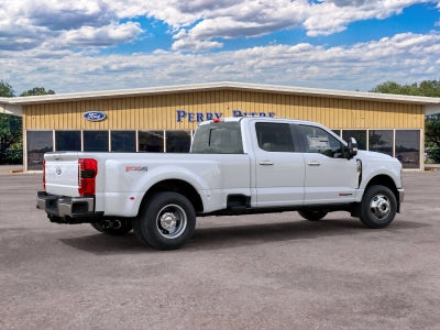 2027 Ford Super Duty F-350® Lariat®