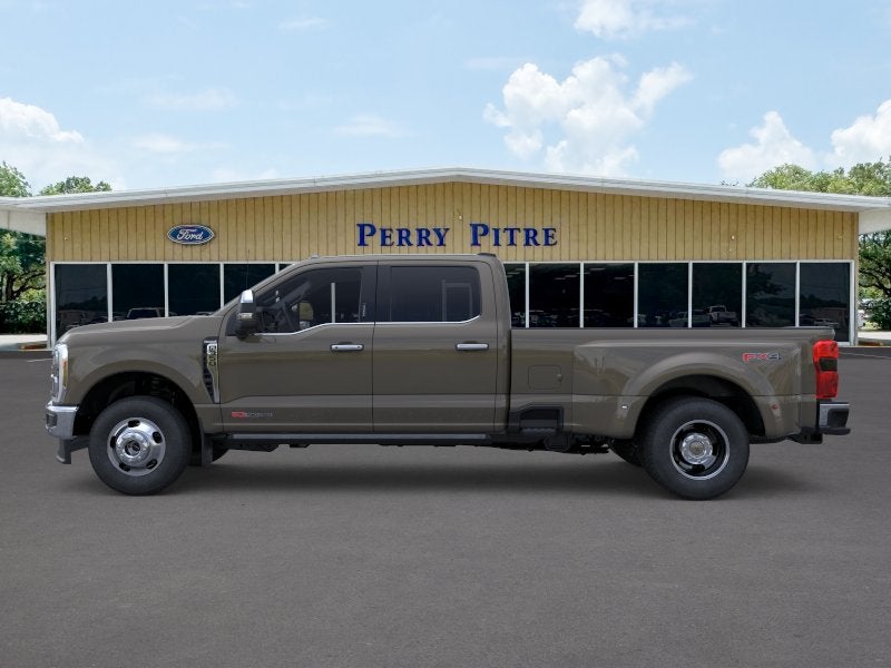 2026 Ford Super Duty F-350® King Ranch®