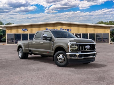 2027 Ford Super Duty F-350® Lariat®