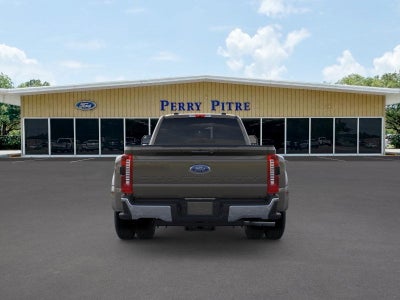 2026 Ford Super Duty F-350® Lariat®